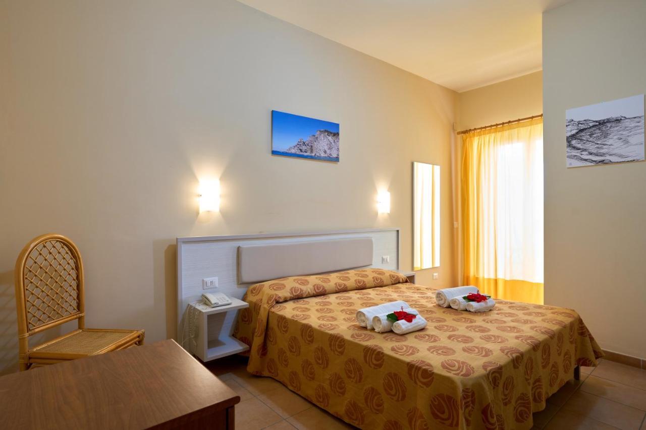 Villaggio Santa Maria Capo Vaticano Esterno foto