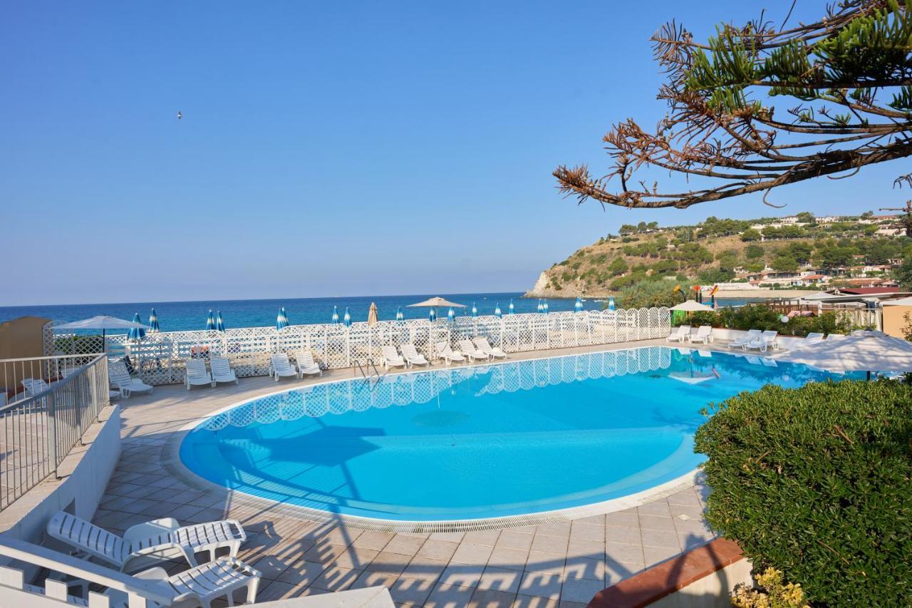 Villaggio Santa Maria Capo Vaticano Esterno foto