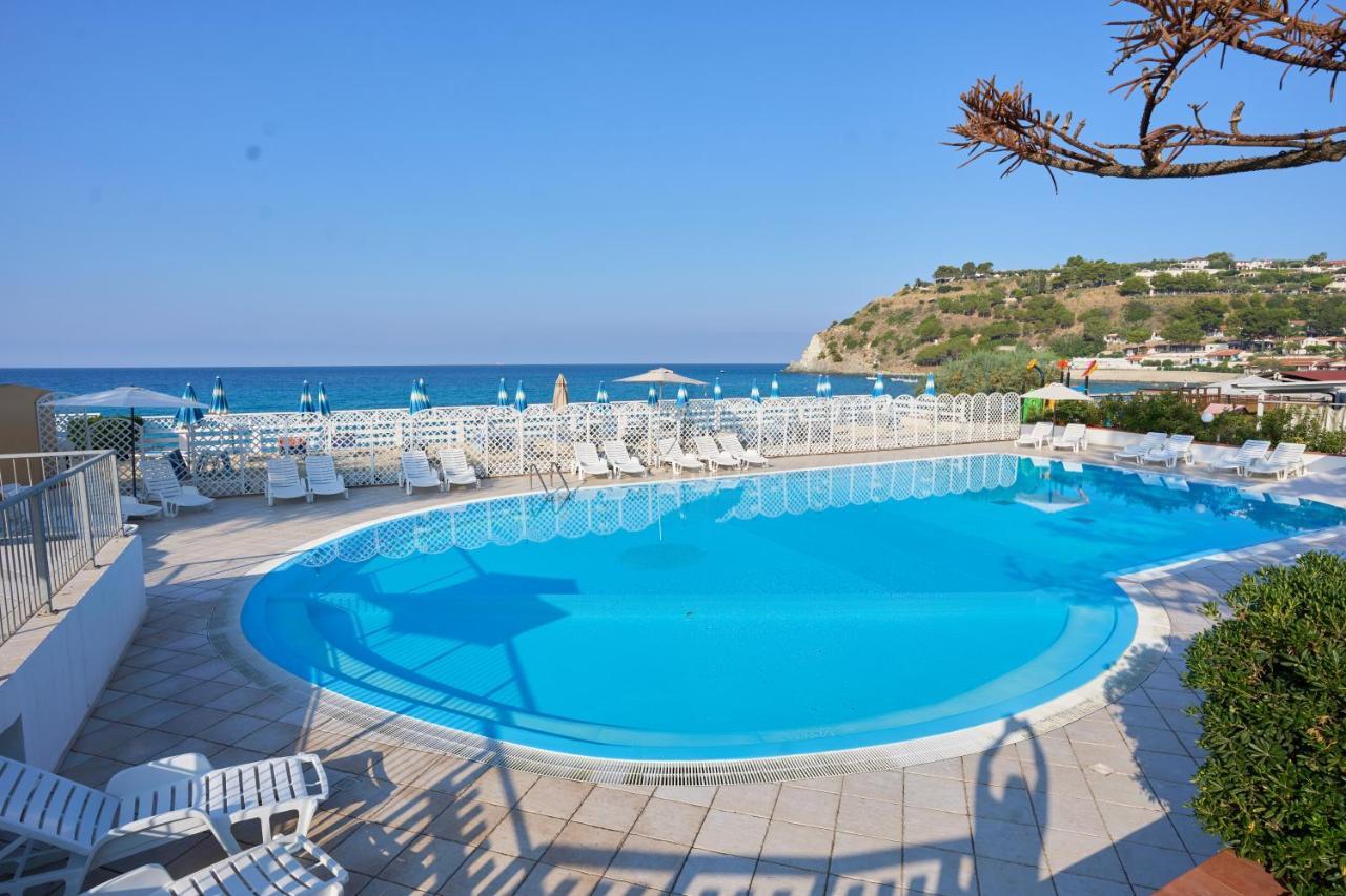 Villaggio Santa Maria Capo Vaticano Esterno foto